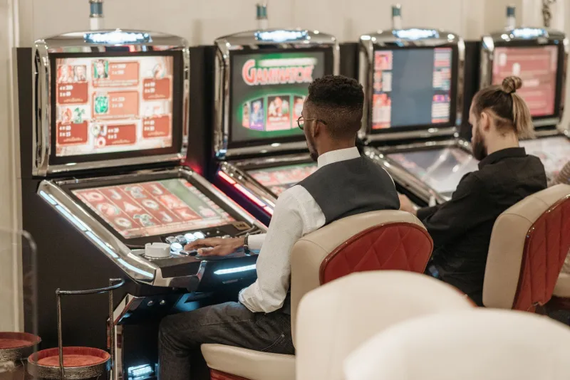 Old-School Reels, New-School Thrills: How Classic Slot Icons Found a Second Life Online